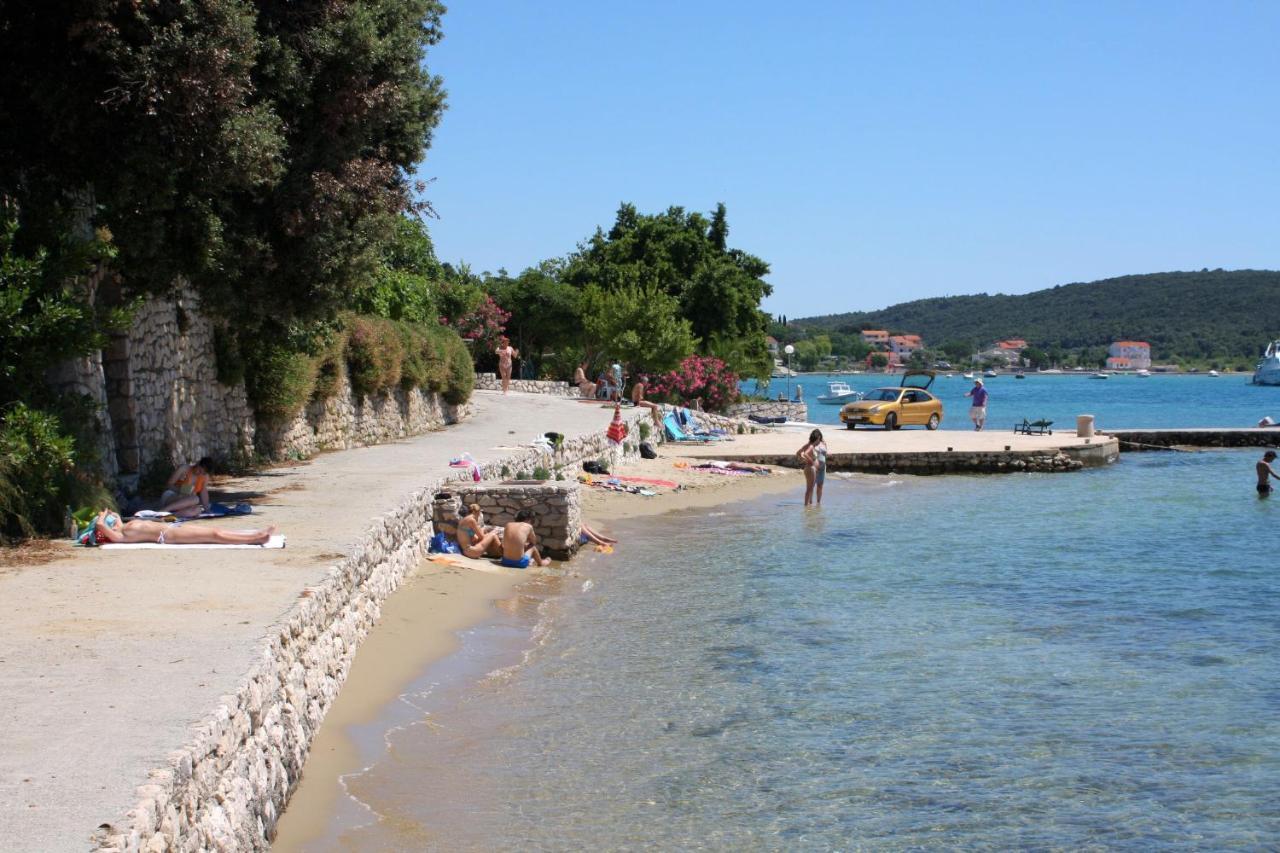 Apartments By The Sea Kampor, Rab - 5037 Eksteriør billede