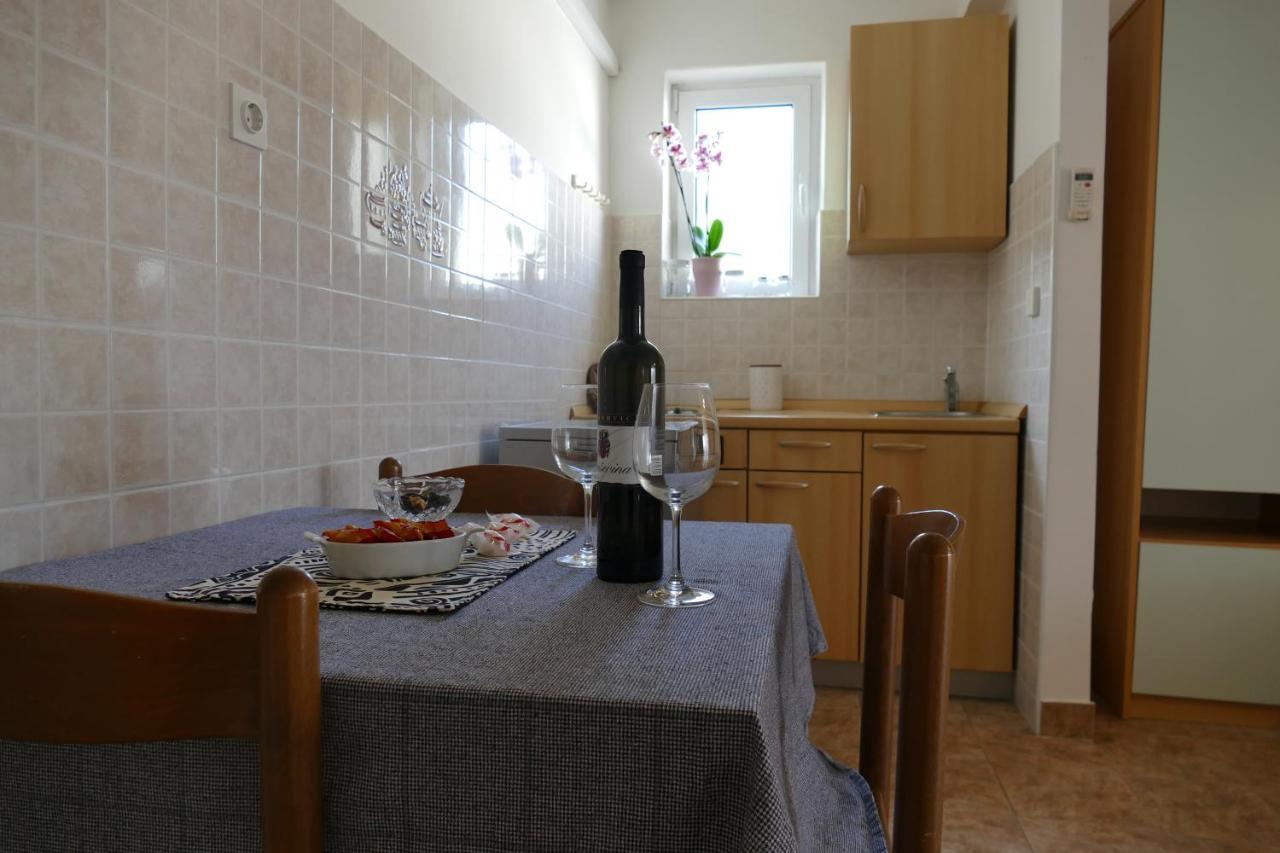 Apartments By The Sea Kampor, Rab - 5037 Eksteriør billede